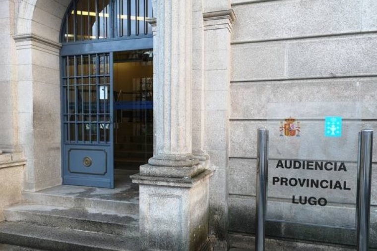 Un ex cura de Gandia está siendo juzgado en Galicia por apropiación indebida