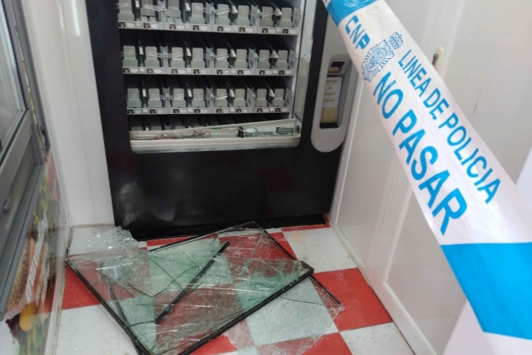Roban en un Pica-Pica 24 horas en plena calle Major de Gandia