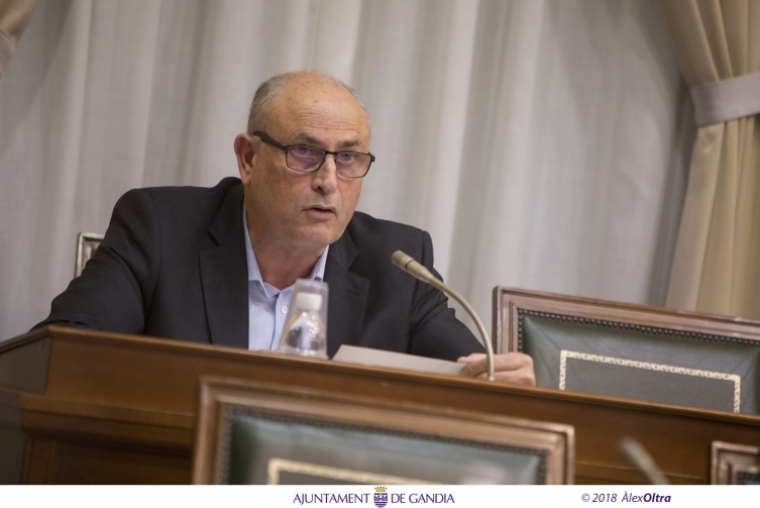 Palmer: ''Cs es un partido incendiario al que el centro le queda muy lejos''