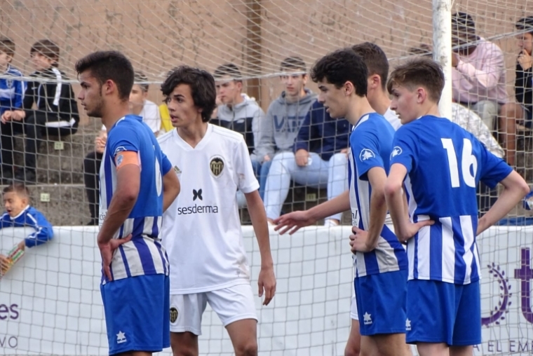 El Cadete A del CF Base Gandia subirá si vence o empata ante el Dragon Force