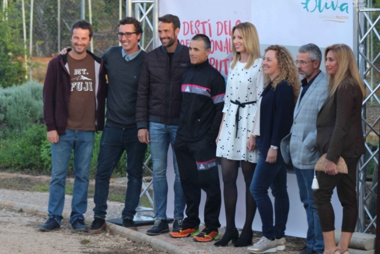 Turismo Oliva presenta la campaña de promoción ''Oliva gana en felicidad''