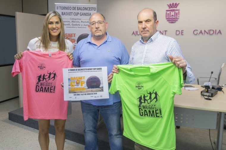 Un millar de deportistas el fin de semana participan en la Basket Cup Gandia