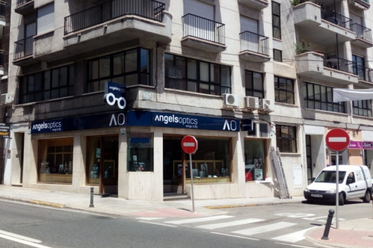 El grupo Angels Vision elige Oliva para abrir su tercera óptica en la Safor
