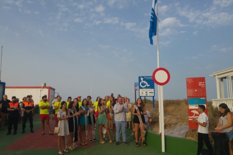 Xeraco celebra el acto de izada de la Bandera Azul