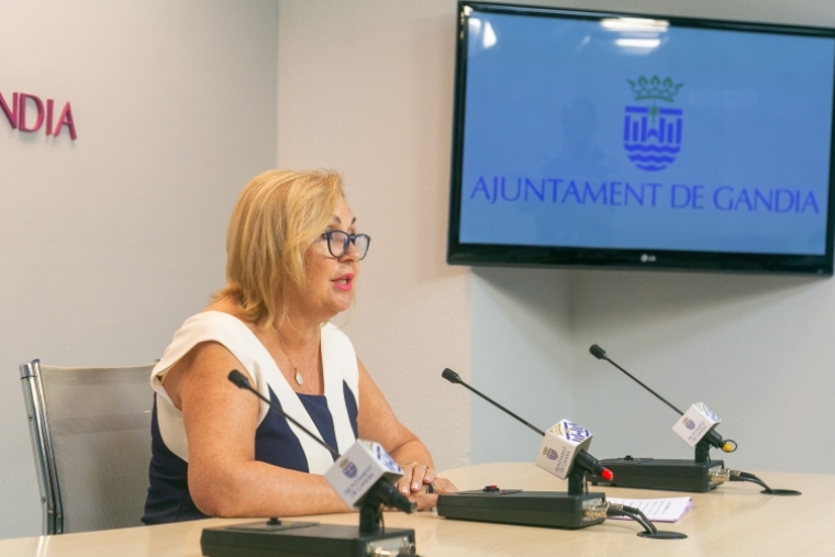 Menores en riesgo de exclusión se benefician en Gandia de ayudas para comer