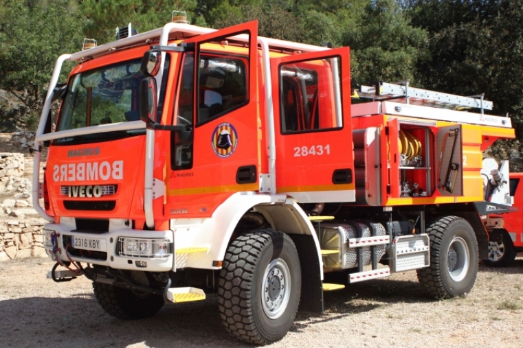 Dos perros mueren calcinados en un incendio en un chalé de Palma de Gandia