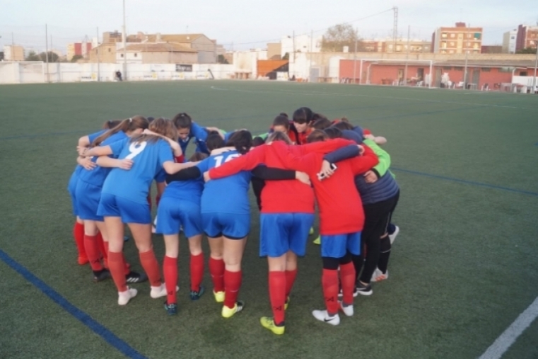 Las chicas del Miramar CF solas en la Primera Regional Femenina