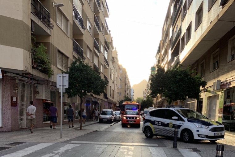 Bomberos y Policía Local acuden a dos incendios en Gandia y playa