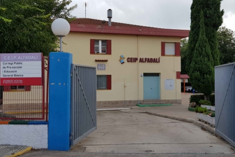 Oliva licita la redacción de proyectos educativos dentro del Pla Edificant