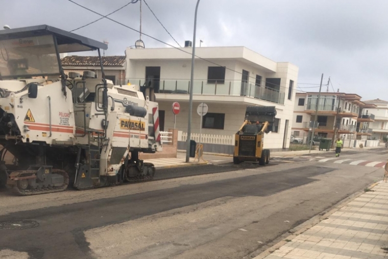Oliva inicia las mejoras en caminos y vías urbanas de la localidad