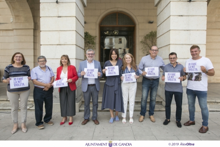 Gandia se suma a la manifestación feminista de ''La noche será violeta''