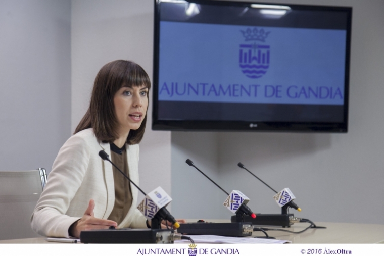 Gandia entrega a AFA el nuevo Centro de Día para personas con Alzheimer