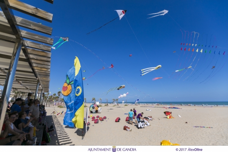 Gandia acoge este domingo la volada popular de cometas OSOW 2019