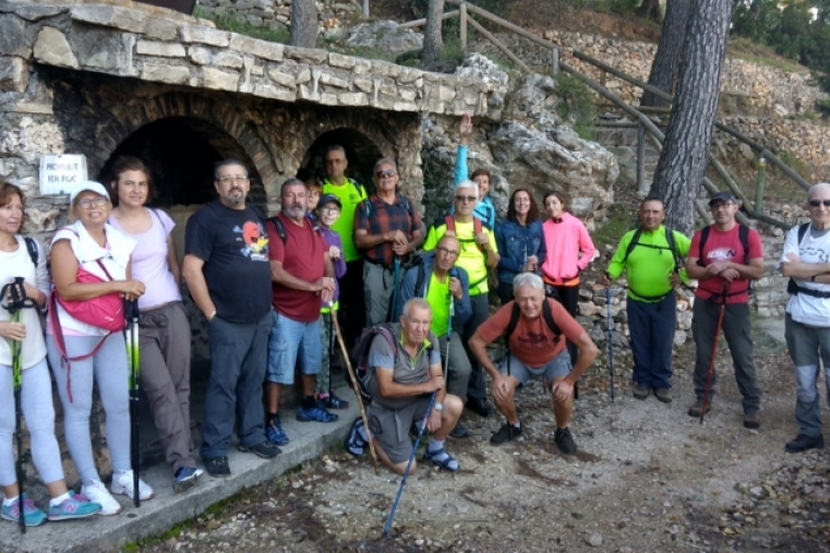 Amics de la Natura sube la cima de la Safor por la Font dels Olbis