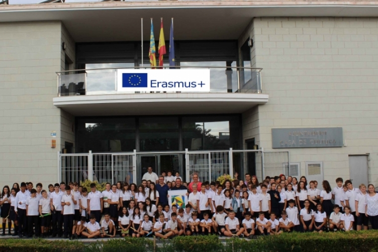 El Colegio Esclavas de Benirredrà comienza su aventura europea con Erasmus+