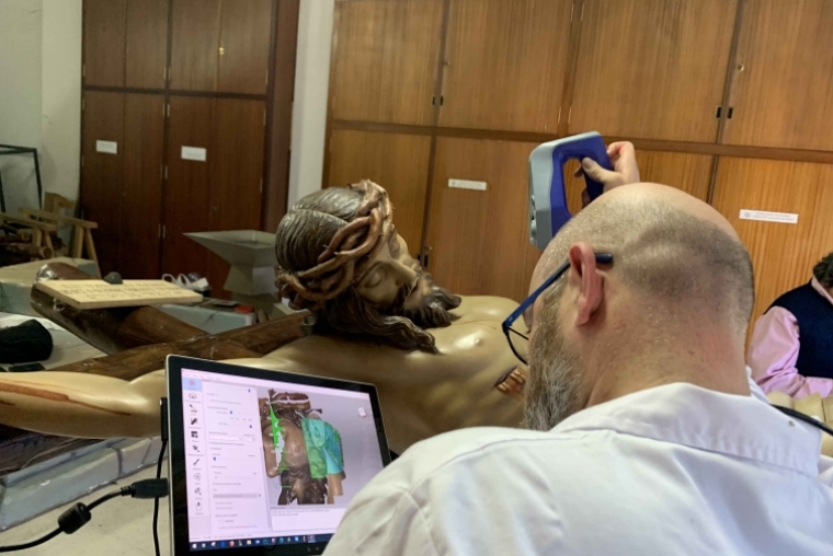 La Hermandad del Cristo de la Buena Muerte en Gandia digitaliza su imagen