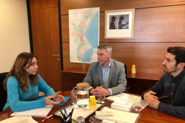 La Conselleria firma el contrato del proyecto del centro sanitario de Oliva