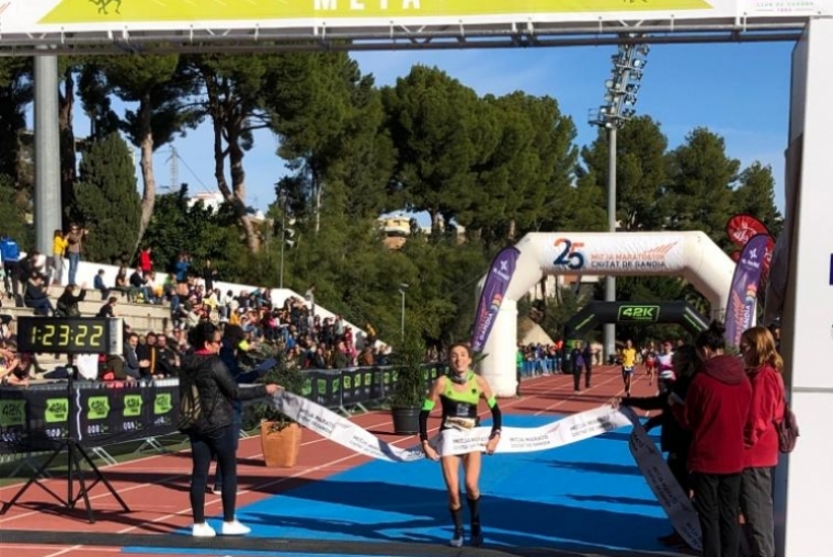 Crónica y vídeo del éxito de la 25 Mitja Marató Ciutat de Gandia y la 10K