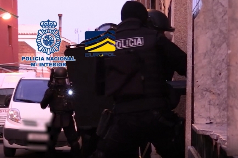 Operación Lover Boy contra el proxenetismo en Tavernes, Alzira y Alemania
