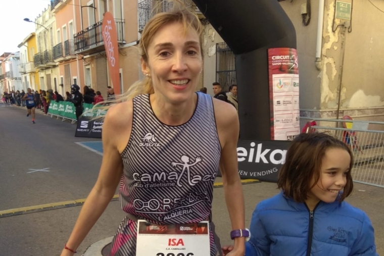 Juanra Pous y María Isabel Ferrer se adjudican la Cursa Solidaria Beniarjó