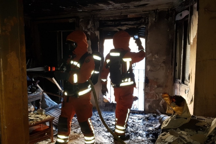 Desalojadas varias personas en un incendio en Simat de la Valldigna