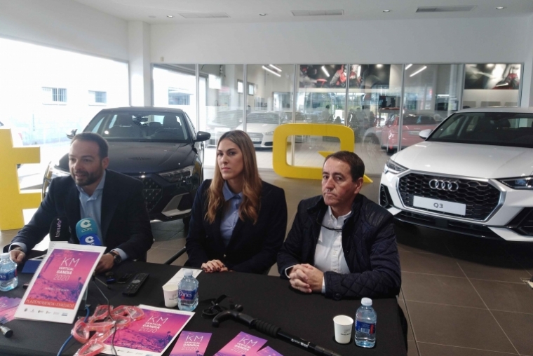 Gandia Motors acoge la presentación del KM Vertical al Mondúver