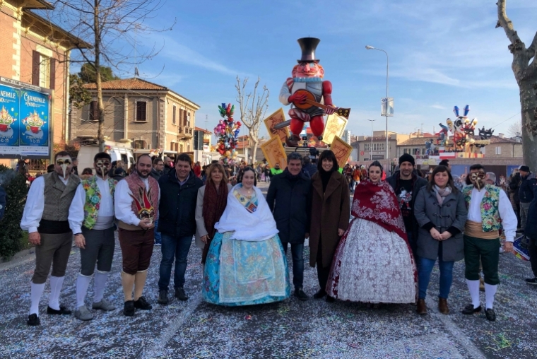 Dos fiestas de Europa hermanadas: Fallas de Gandia y Carnaval de Fano