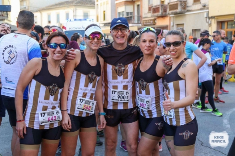 Aloma Martín y Roser Martín, del GR Real de Gandia podium en La Font