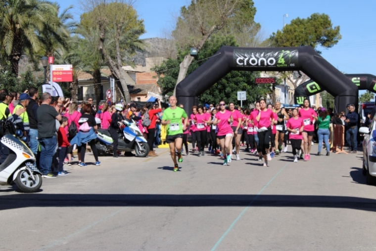 Medio millar de mujeres participan en la Cursa de la Dona de Xeraco