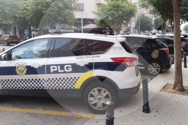 Cinco detenidos, dos menores, por saltarse el confinamiento en Gandia