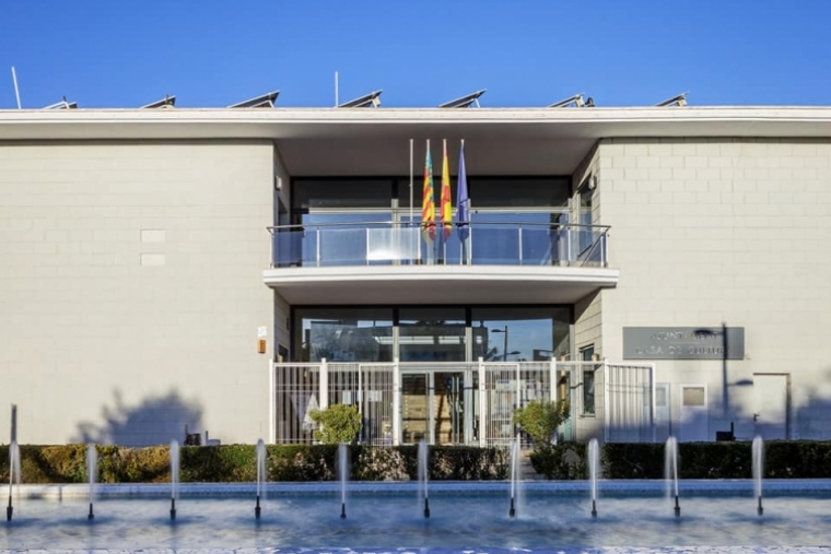 Benirredrà paga 61.000 euros a proveedores para aliviar la crisis del Covid