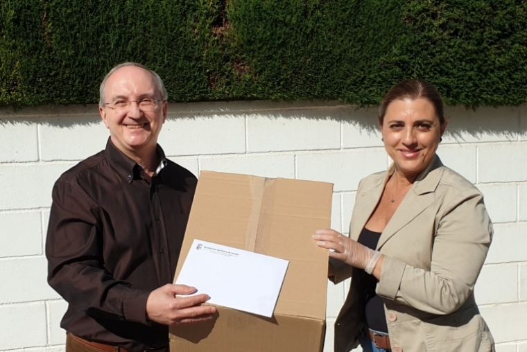 Palma de Gandia entrega 500 mascarillas al Hospital Francesc de Borja
