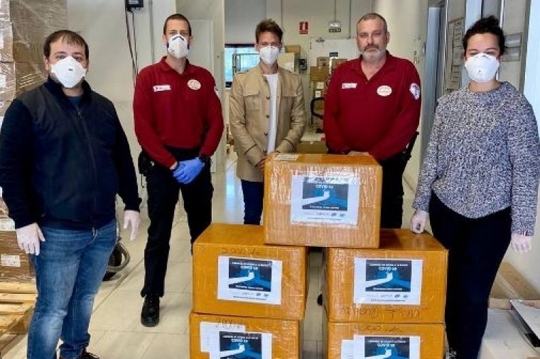FAES dona 10.000 mascarillas quirúrgicas al Hospital de Gandia