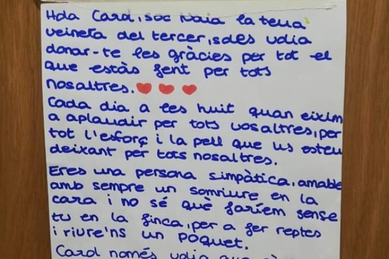 El cariñoso agradecimiento de la pequeña Naia a su vecina sanitaria