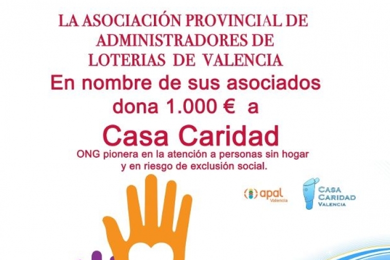 Los loteros donan mil euros a la Casa Caridad València para apoyar a la ONG