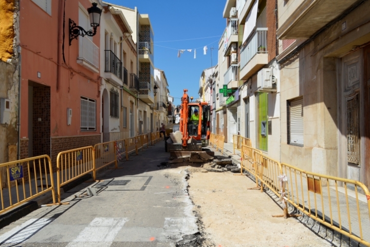 Empieza la peatonalización de la Calle Major en Miramar