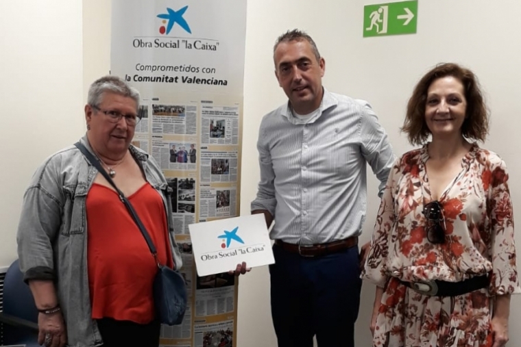 La Obra Social La Caixa colabora con la asociación Parkinson Gandia Safor