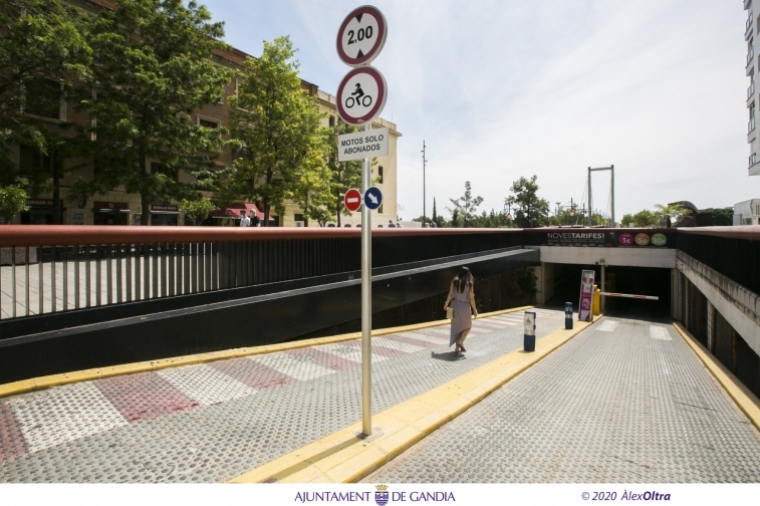 Gandia ofrece dos horas gratis para aparcar en el subterráneo del rio Serpis