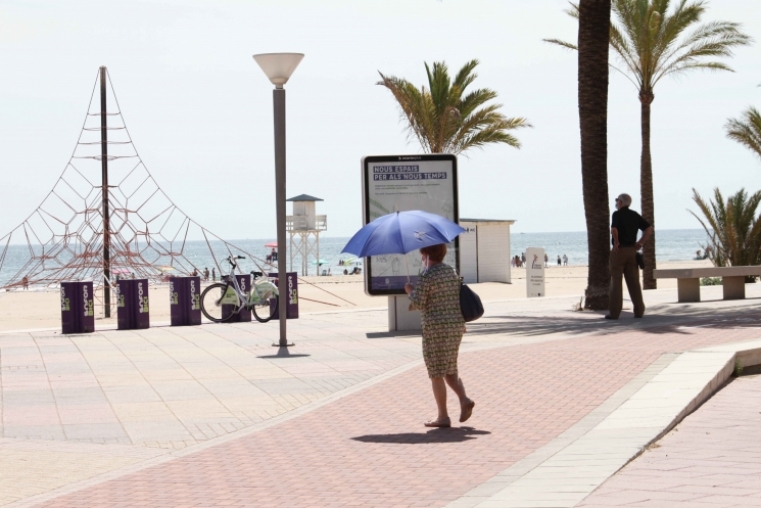 Mañana se abre la inscripción en la bolsa de informadores de verano en playa