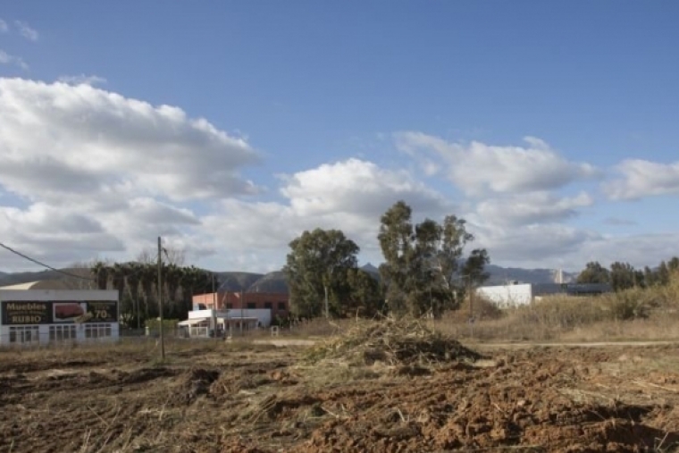 La Justicia desbloquea el sector de equipaciones de la playa de Gandia