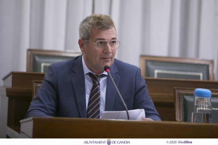 Cs Gandia propone declarar las playas del municipio espacios libres de humo
