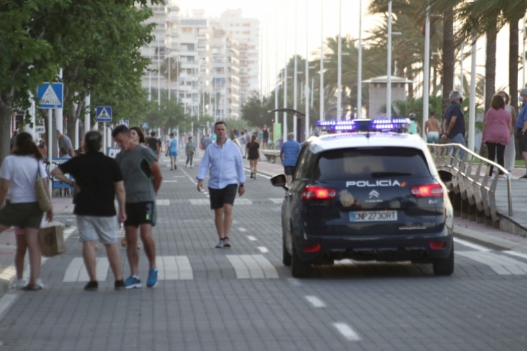 El Gobierno responde al PP: el verano en la playa de Gandia no ha finalizado