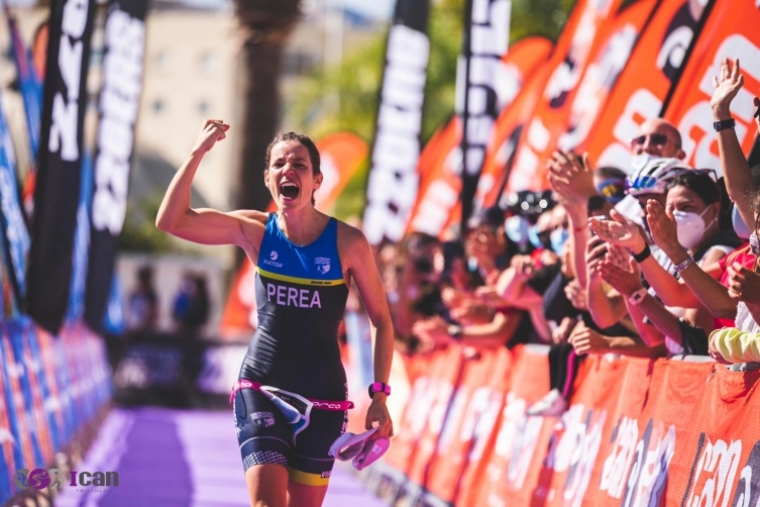 Saida Perea, del Triatló Gandia, gana el Ican Half de 2020