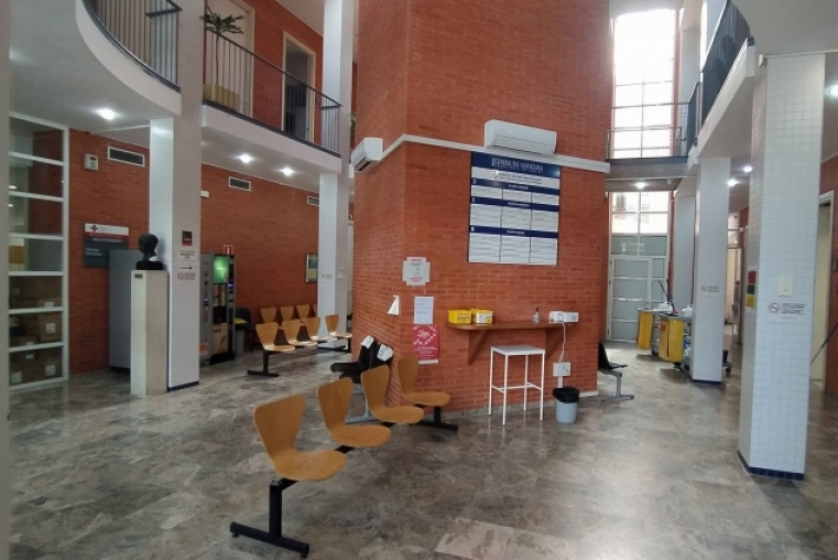 Urgencias de Tavernes accederán por la puerta principal del Centro de Salud