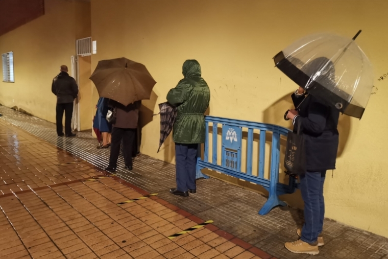 Un fósforo se queja de la vacunación en el Centro de Salud de Beniopa-Gandia