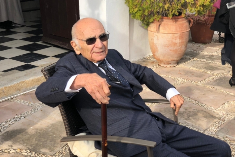 El poeta de Oliva Francisco Brines, Premio Cervantes 2020