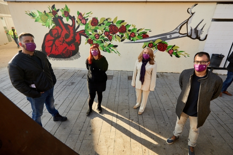 Gandia conciencia contra la violencia de género con un nuevo mural