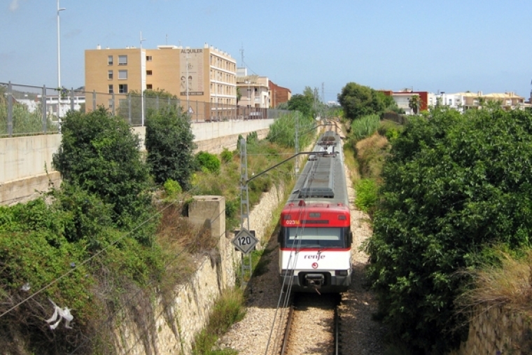 Vecinos de Gandia consiguen que Renfe reduzca vibraciones en el túnel