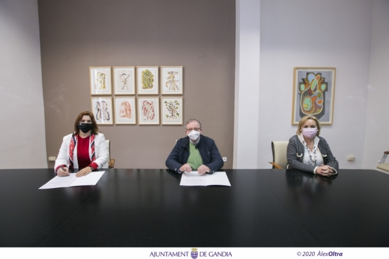 Cáritas Gandia y STV Gestión convenian prácticas de personas sin casa