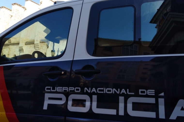 Cárcel por intentar quemar un edificio con vecinos en Gandia